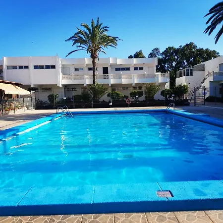 Canarian Blue Tropical Garden View & Pool شقة *