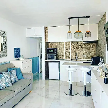 Canarian Blue Tropical Garden View & Pool Daire