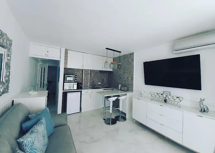 Canarian Blue Tropical Garden View & Pool Apartamento